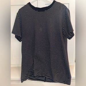 Lululemon All Yours Tee Size 6